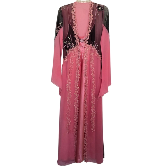 Vintage Elegant Pink Black Satin Chiffon Embroidered Long Nightgown And Robe - Picture 1 of 9